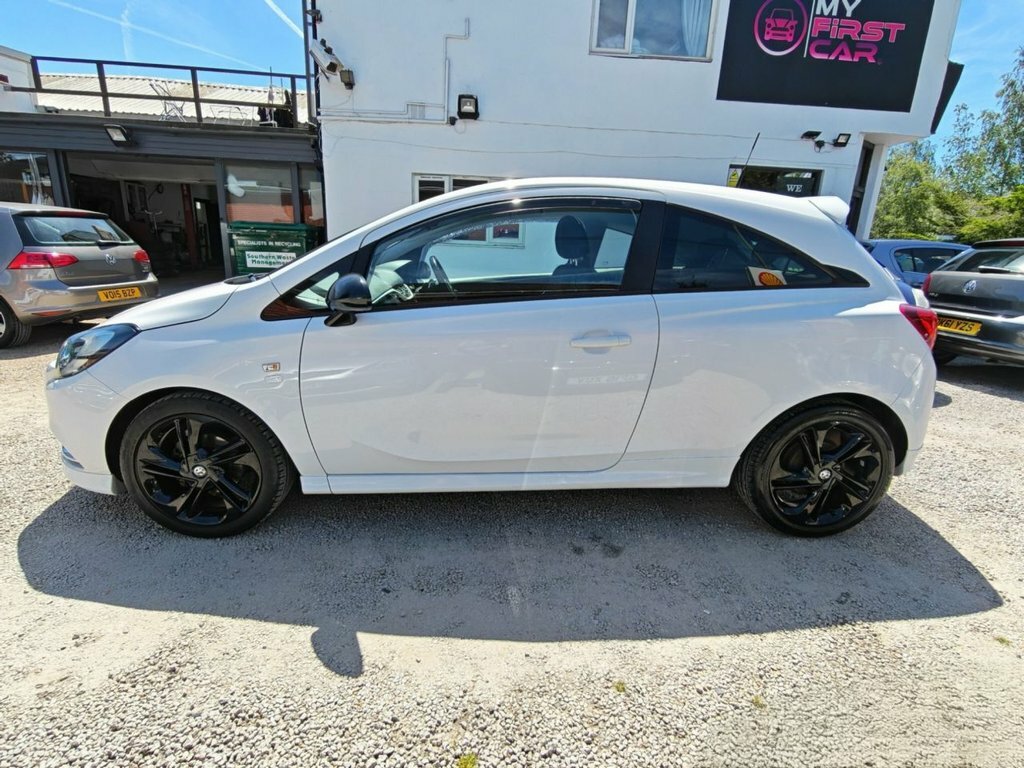 Vauxhall Corsa 1L Limited Edition MW15XKE White #4