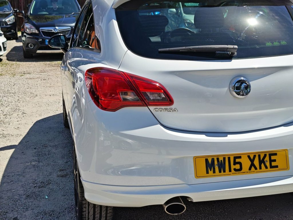 Vauxhall Corsa 1L Limited Edition MW15XKE White #6