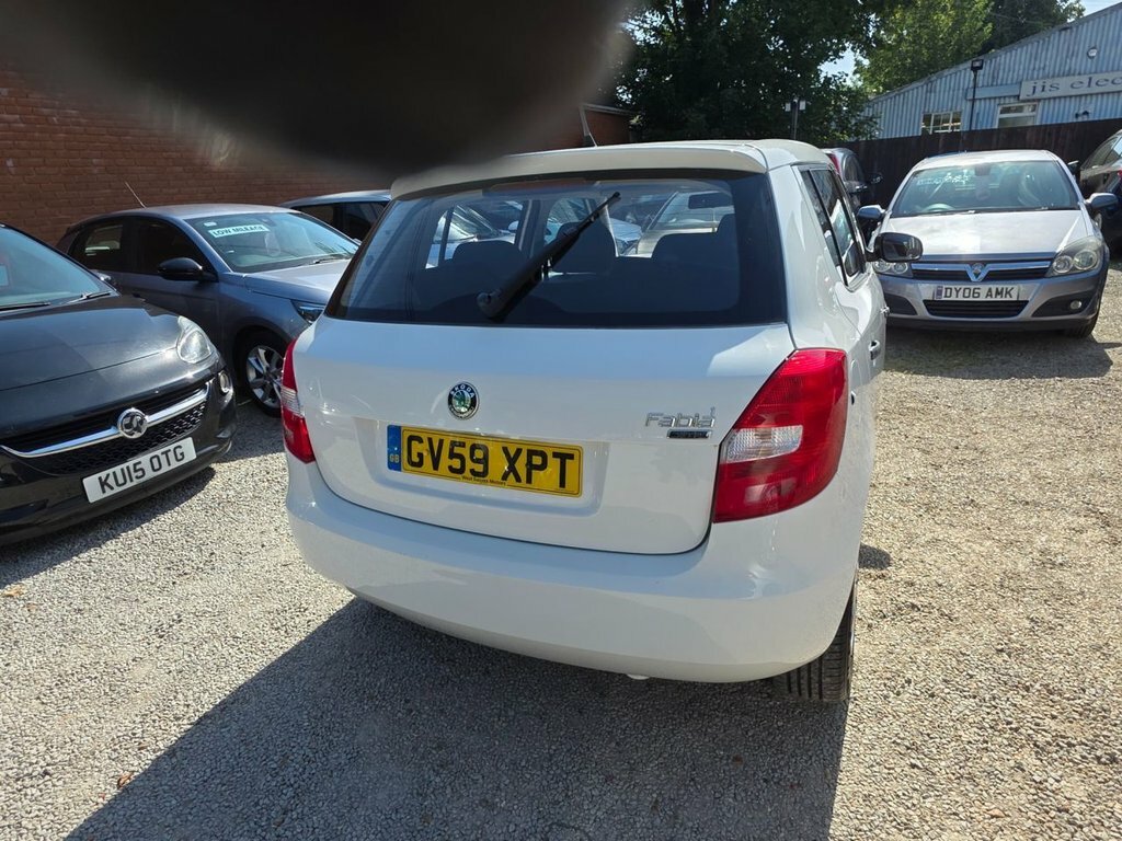 Skoda Fabia 1.2 Htp 6V 1 Red #8
