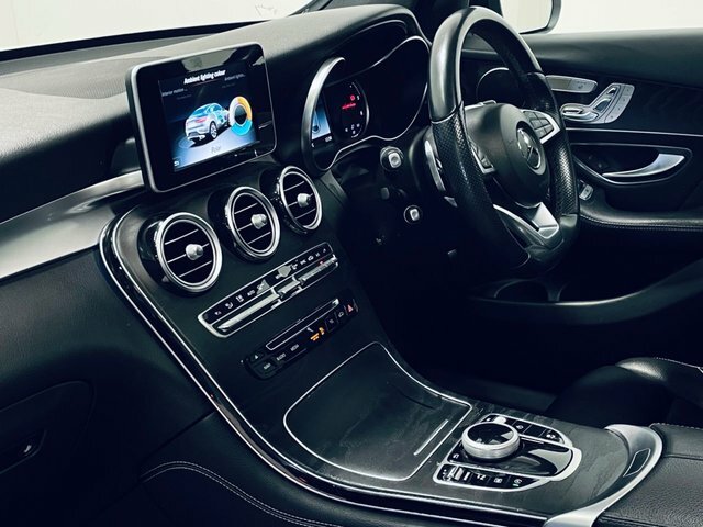 Mercedes-Benz GLC Class Glc250d Amg Line Premium WD17SMO White #4