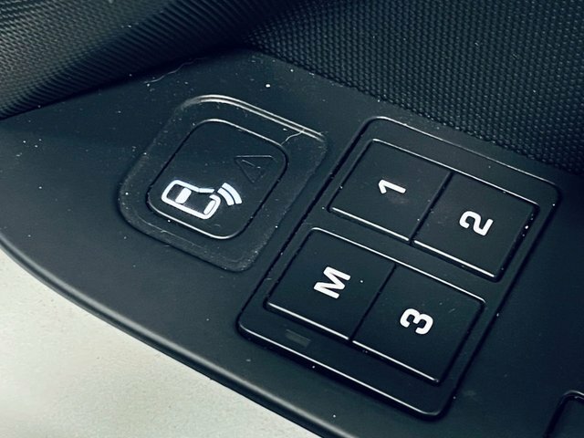 Land Rover Defender Se Black #11