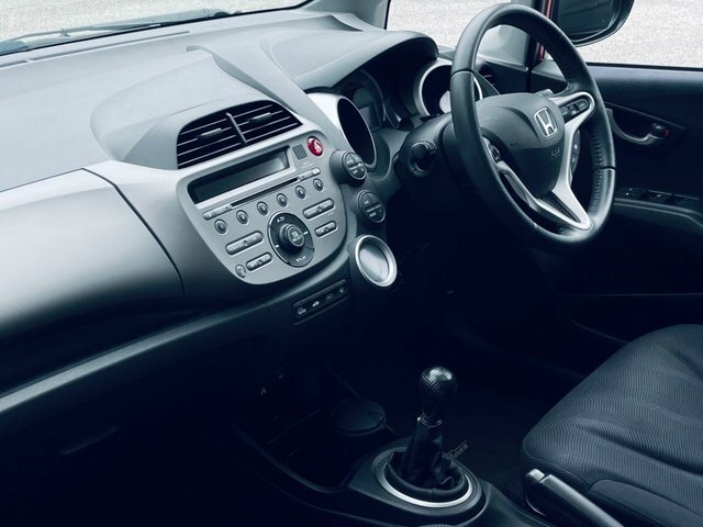 Honda Jazz I-vtec Ex Hatchback Red #4