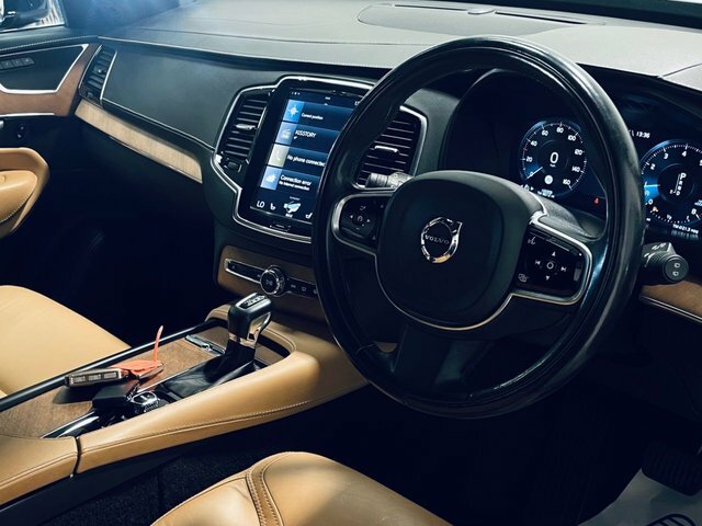 Volvo XC90 2.0L D5 Powerpulse Momentum Awd 231 Bhp Black #24
