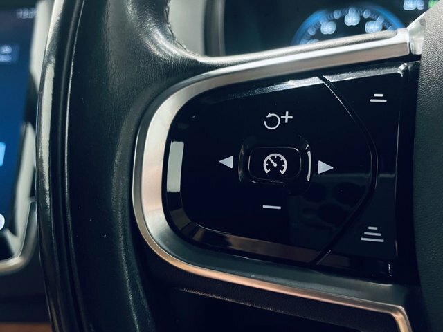 Volvo XC90 2.0L D5 Powerpulse Momentum Awd 231 Bhp Black #13