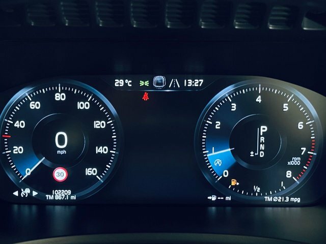 Volvo XC90 2.0L D5 Powerpulse Momentum Awd 231 Bhp Black #14