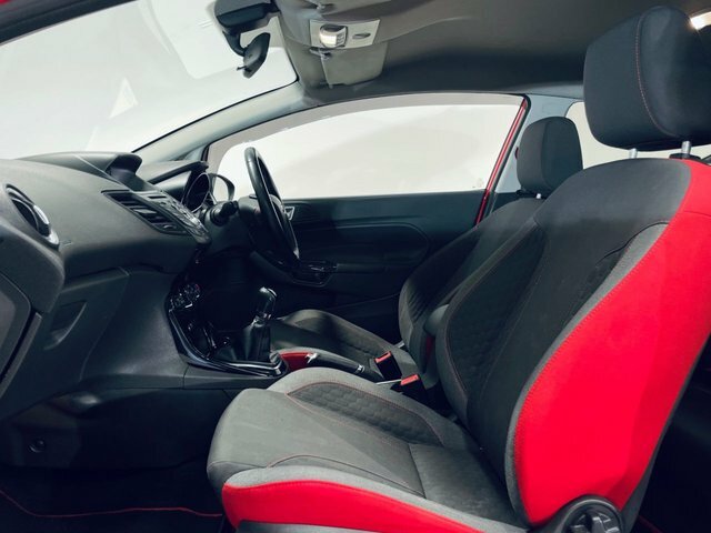Ford Fiesta Ecoboost Zetec S Hatchback Red #6