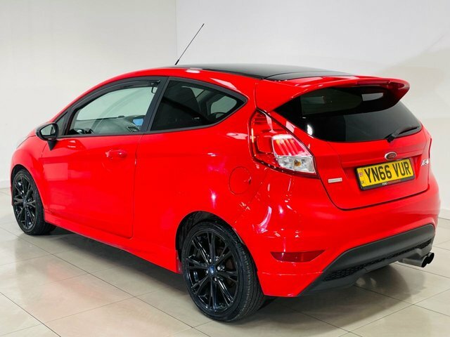 Ford Fiesta Ecoboost Zetec S Hatchback Red #3