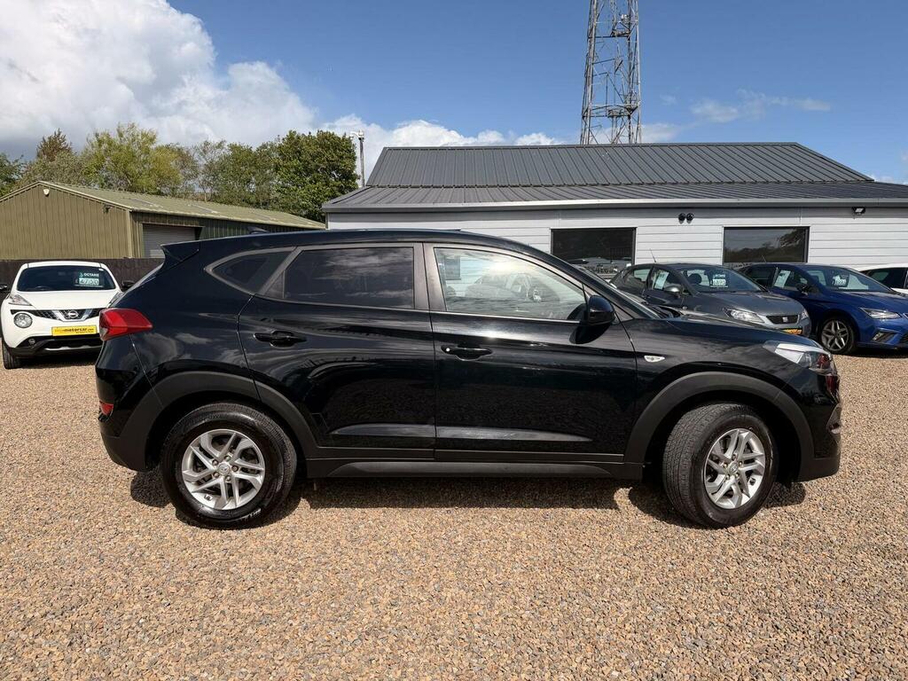 Hyundai Tucson Suv 1.6 Gdi Blue Drive S Euro 6 Ss 201616 Black #3