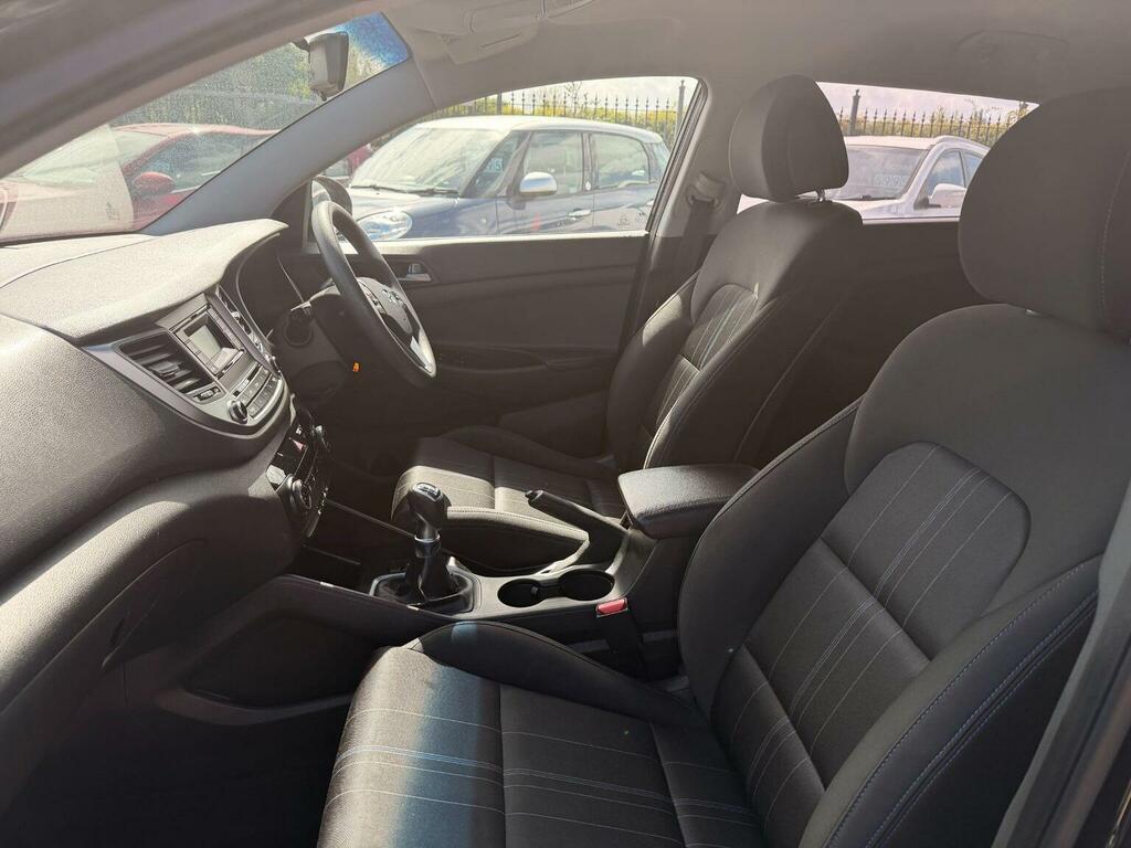 Hyundai Tucson Suv 1.6 Gdi Blue Drive S Euro 6 Ss 201616 Black #4