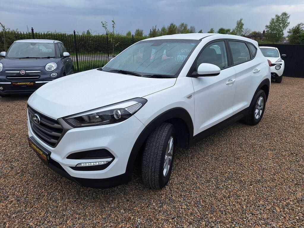 Hyundai Tucson Suv 1.7 Crdi Blue Drive S Euro 6 Ss 20176 PX67VTG White #5