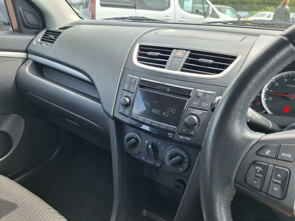 Suzuki Swift Hatchback Silver #11