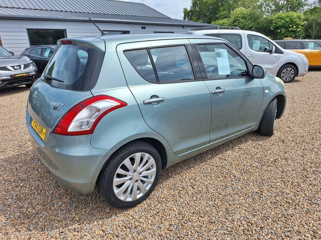 Suzuki Swift Hatchback Silver #14