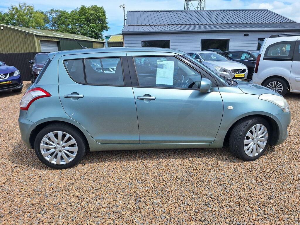 Suzuki Swift Hatchback Silver #16