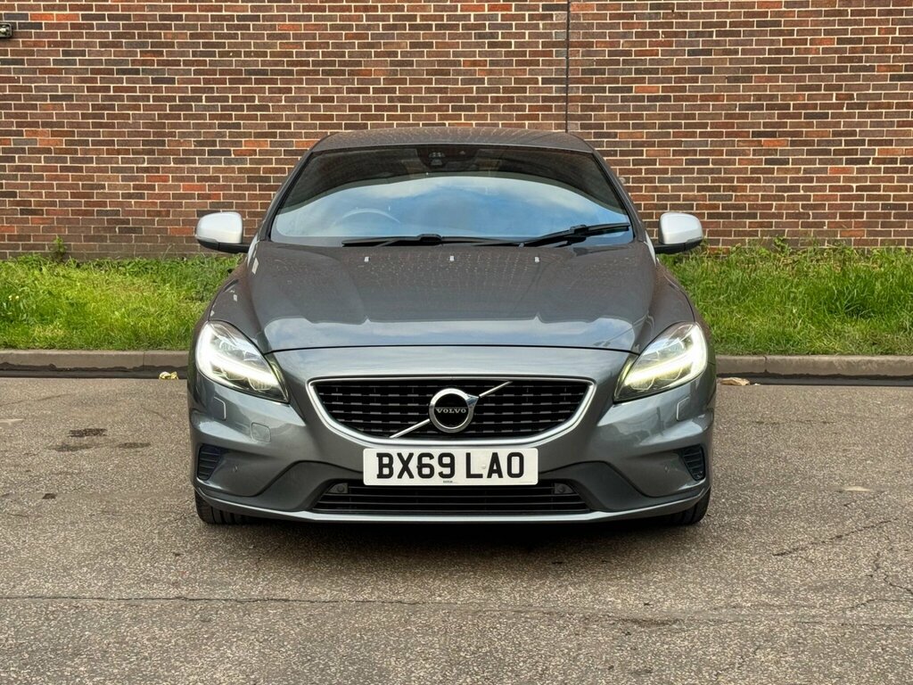 Volvo V40 Hatchback Black #8