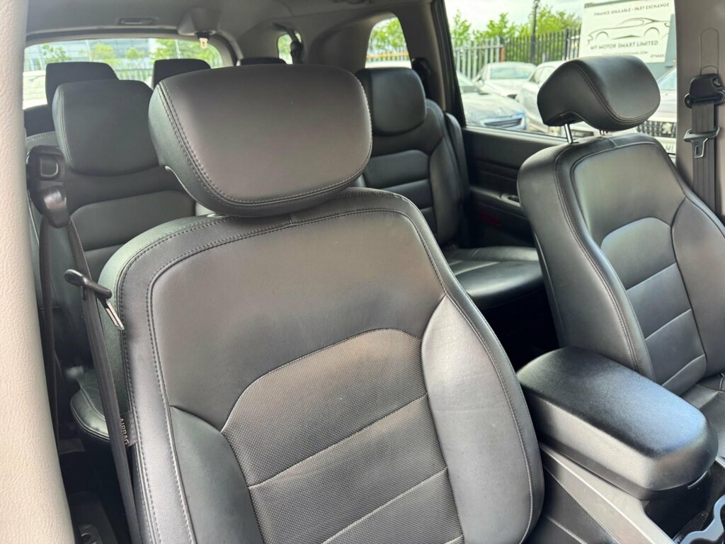 SsangYong Turismo 2.2D Ex Mpv Euro 6 178 Ps Silver #29