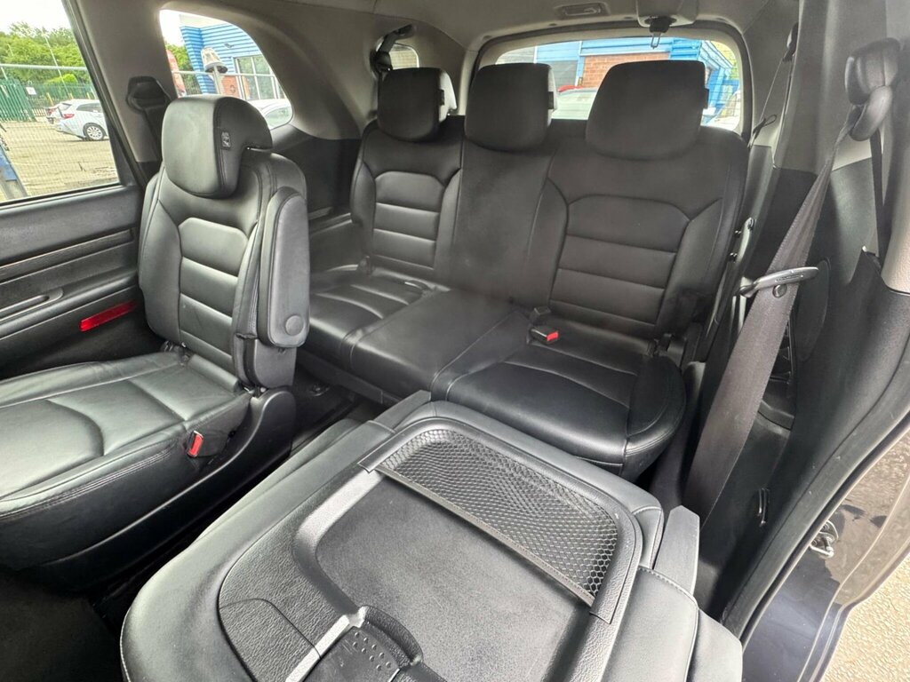 SsangYong Turismo 2.2D Ex Mpv Euro 6 178 Ps Silver #32