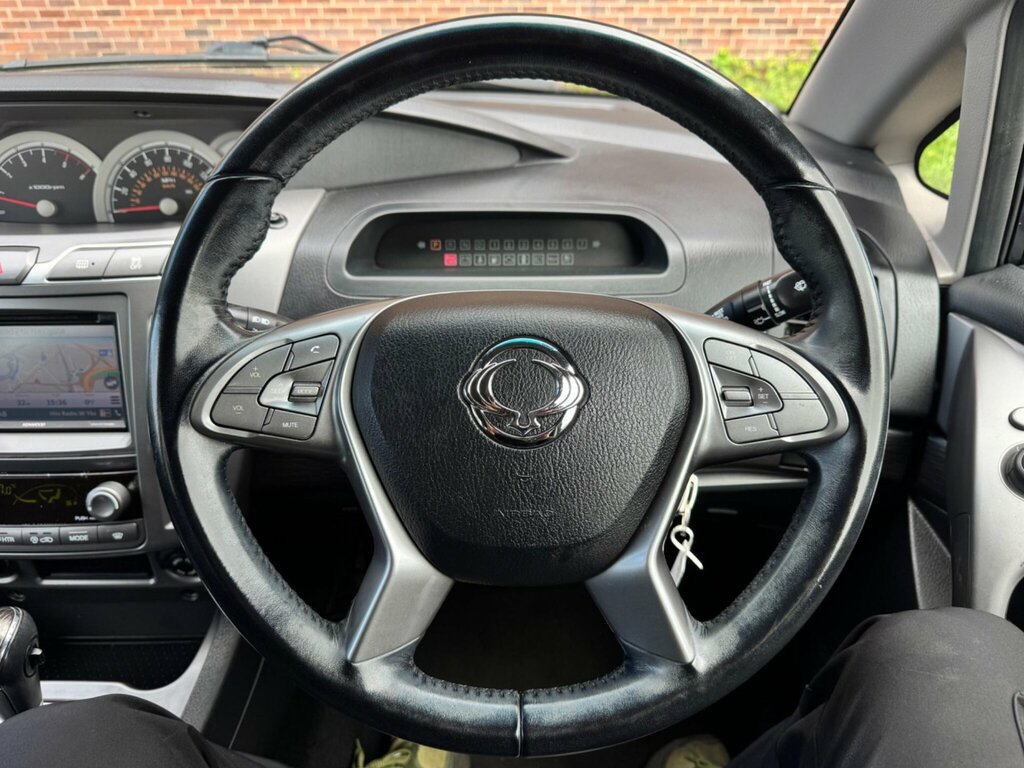 SsangYong Turismo 2.2D Ex Mpv Euro 6 178 Ps Silver #48