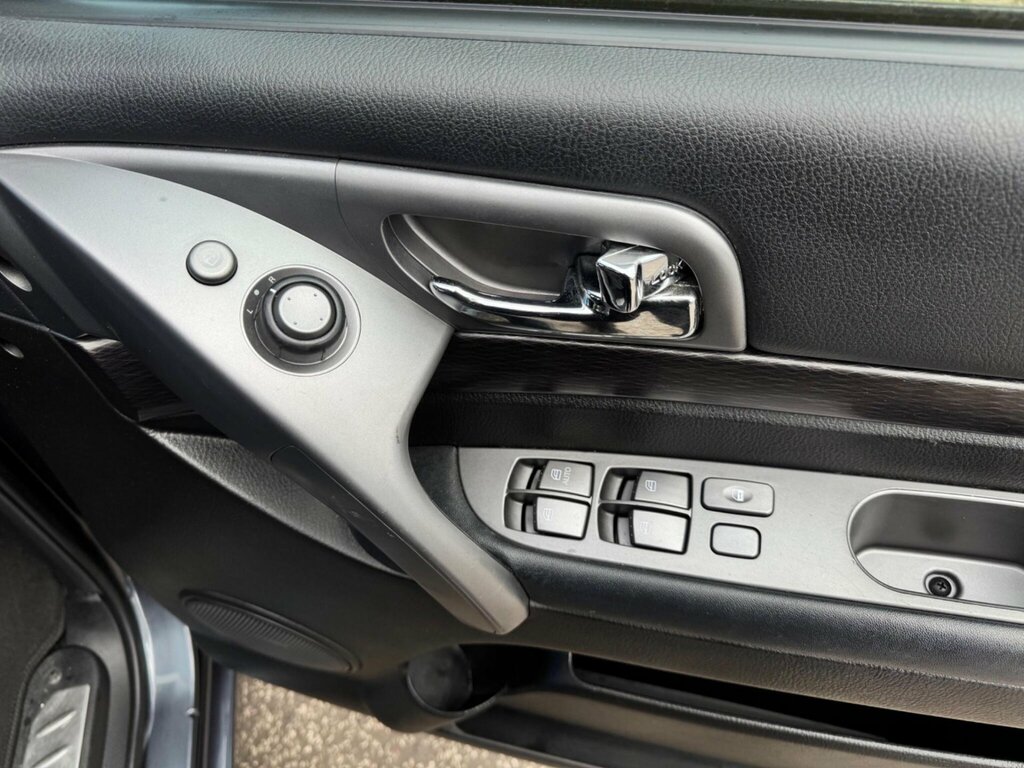 SsangYong Turismo 2.2D Ex Mpv Euro 6 178 Ps Silver #41