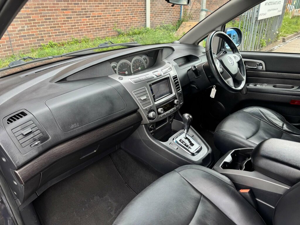 SsangYong Turismo 2.2D Ex Mpv Euro 6 178 Ps Silver #25