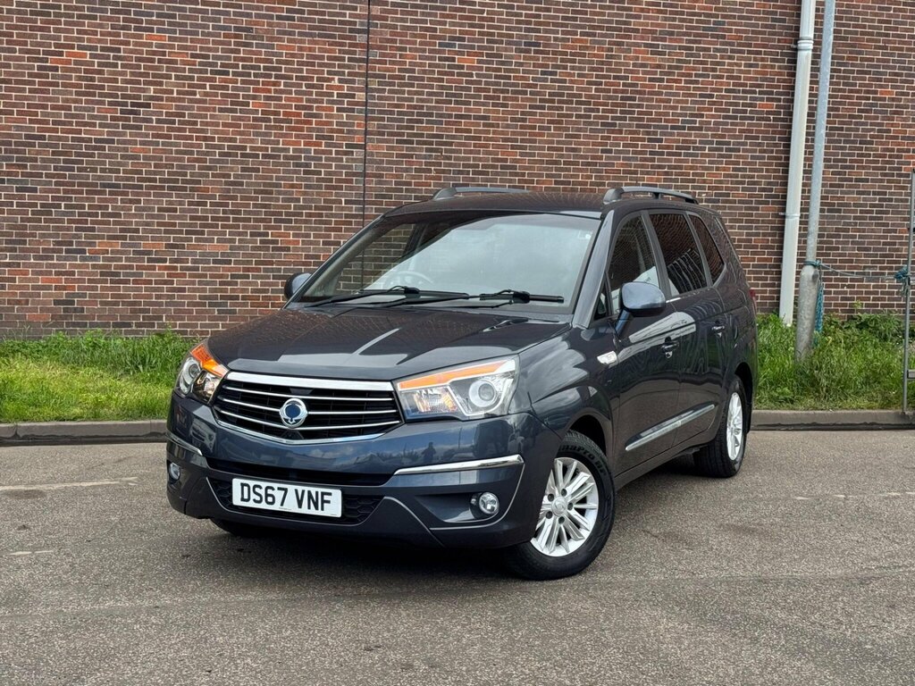 SsangYong Turismo 2.2D Ex Mpv Euro 6 178 Ps Silver #9