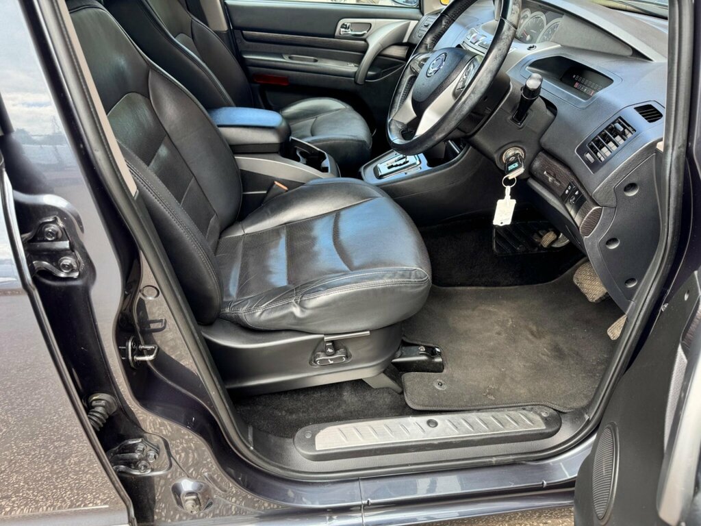 SsangYong Turismo 2.2D Ex Mpv Euro 6 178 Ps Silver #30