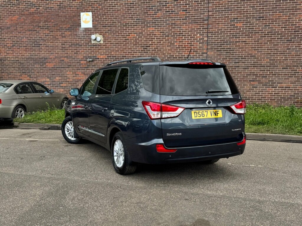 SsangYong Turismo 2.2D Ex Mpv Euro 6 178 Ps Silver #11