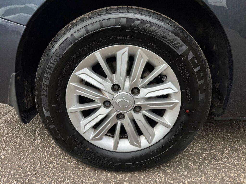 SsangYong Turismo 2.2D Ex Mpv Euro 6 178 Ps Silver #44