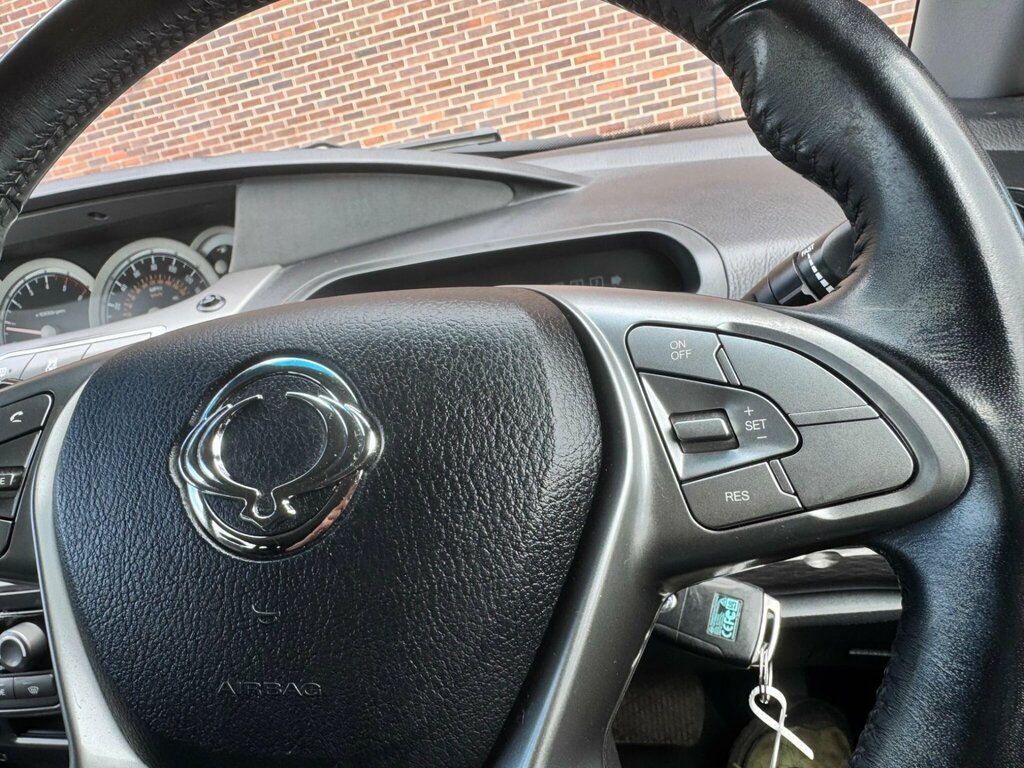 SsangYong Turismo 2.2D Ex Mpv Euro 6 178 Ps Silver #51
