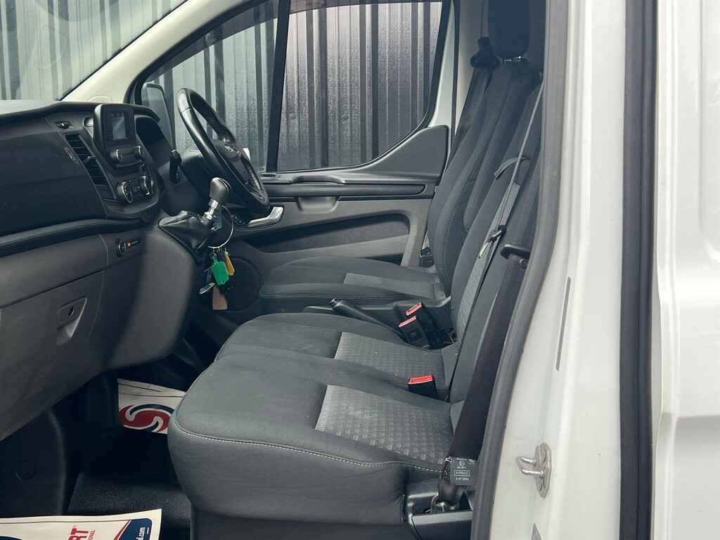 Ford Transit Custom 2.0 Tdci 170Ps Low Roof Dcab Sport Van Black #40