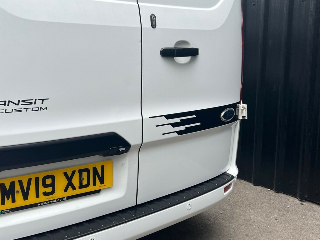 Ford Transit Custom 2.0 Tdci 170Ps Low Roof Dcab Sport Van Black #12