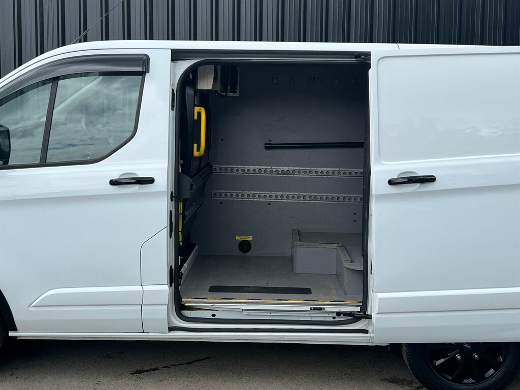Ford Transit Custom 2.0 Tdci 170Ps Low Roof Dcab Sport Van Black #8