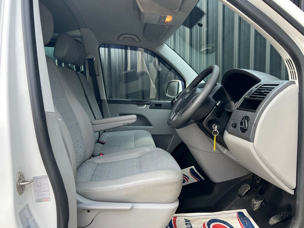 Volkswagen Transporter 2.0 Tdi Bluemotion Tech T28 Panel Van M White #17