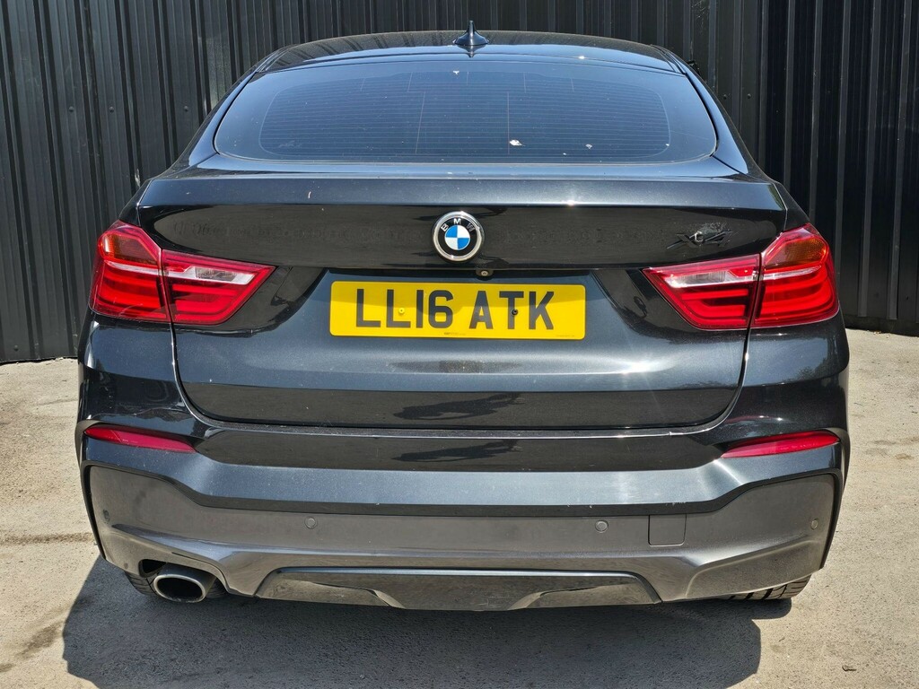 BMW X4  White #7