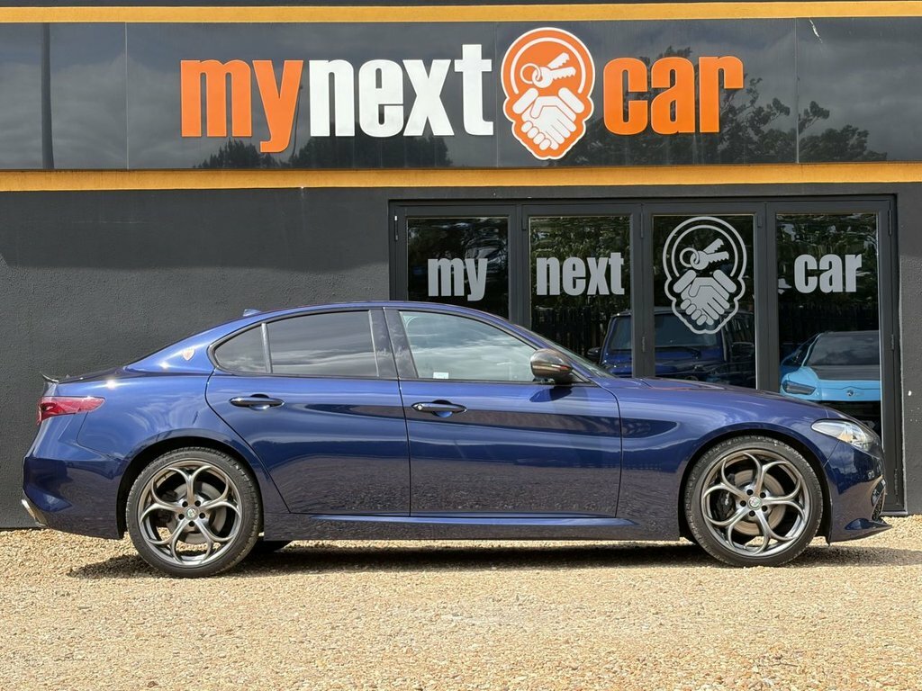 Alfa Romeo Giulia 2.9 V6 Biturbo Quadrifoglio Red #12