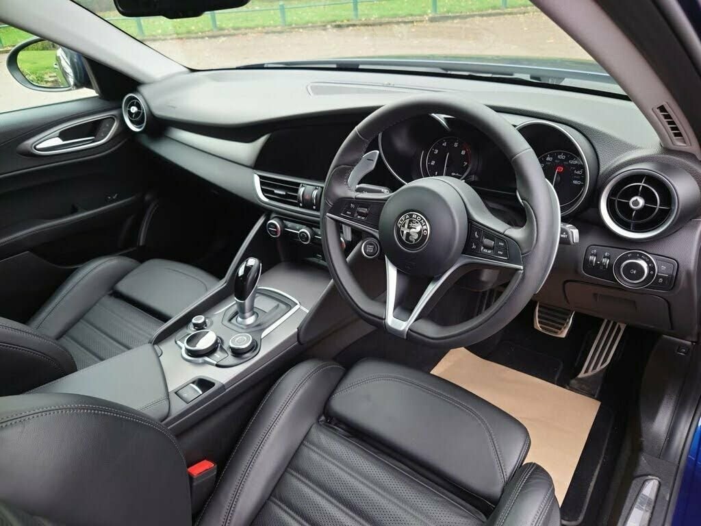 Alfa Romeo Giulia 2L Veloce Blue #6