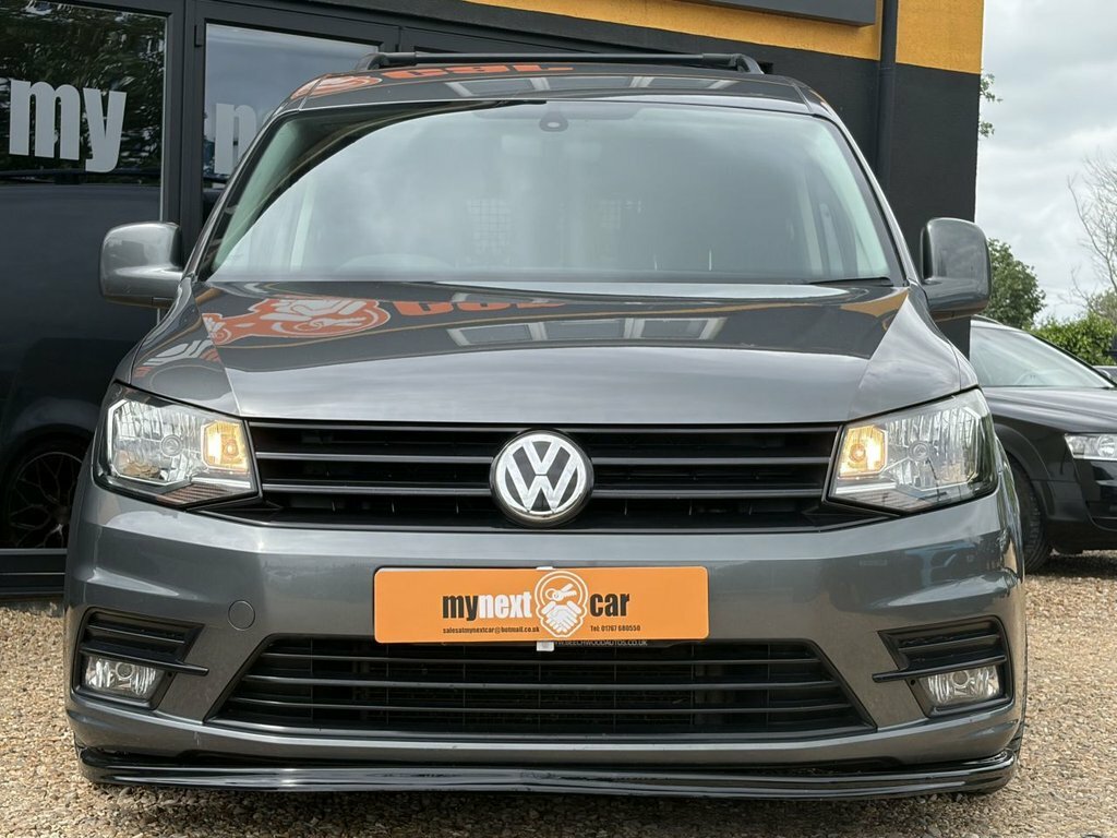 Volkswagen Caddy 2L Highline Grey #3