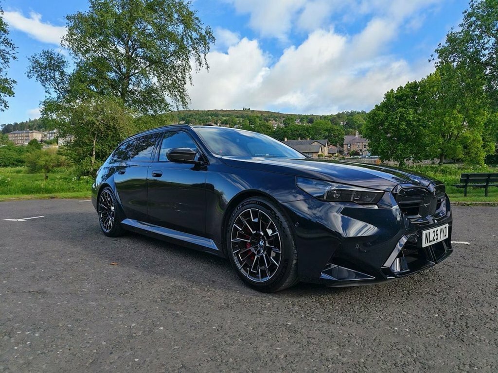 BMW M5 Estate Black #2