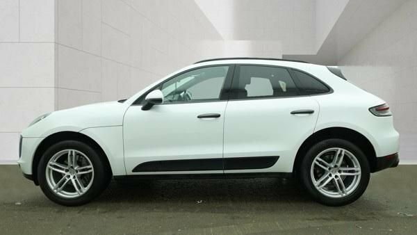 Porsche Macan Suv White #4