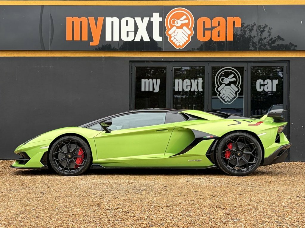 Lamborghini Aventador Convertible Green #6