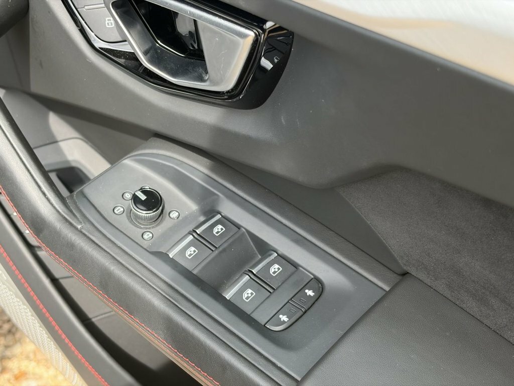 Lamborghini Urus Suv #22