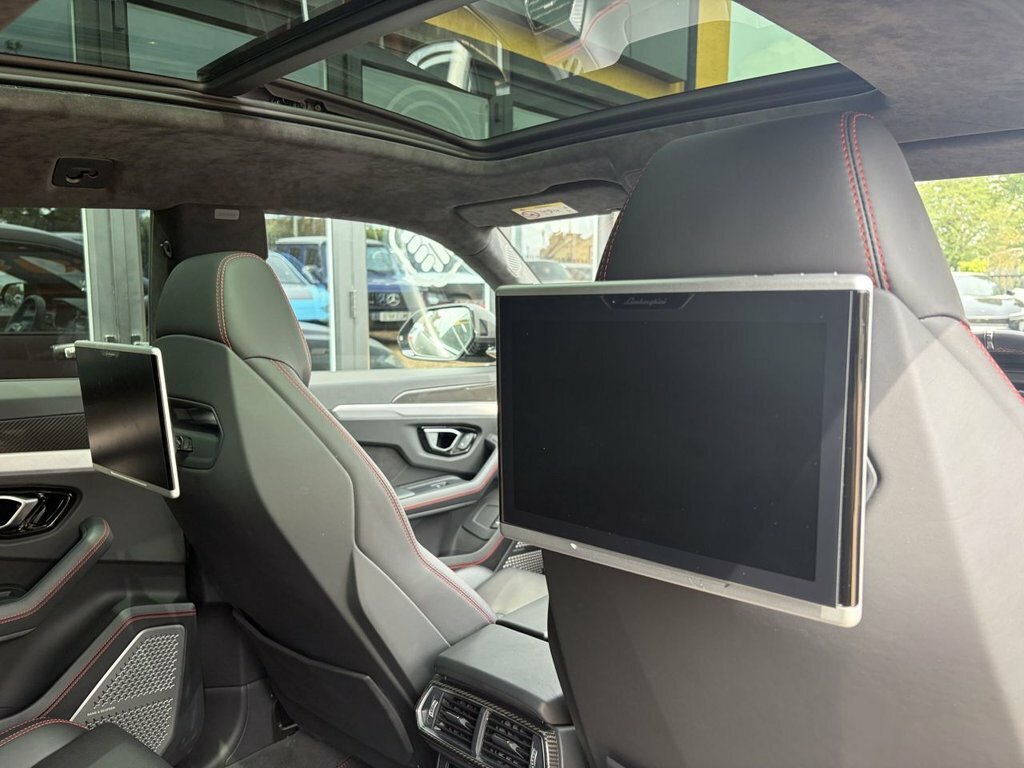 Lamborghini Urus Suv #15