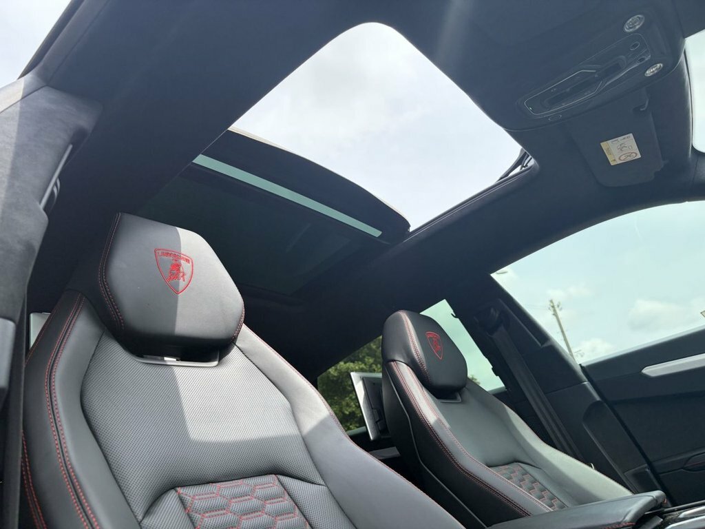 Lamborghini Urus Suv #13