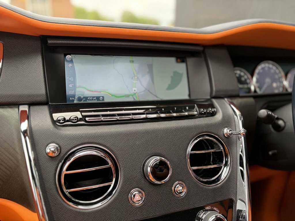 Rolls-Royce Cullinan Convertible Black #25