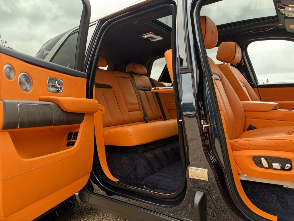 Rolls-Royce Cullinan Convertible Black #30