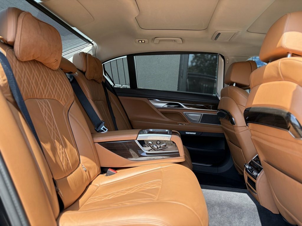 BMW 7 Series Xdrive Exclusive 4Wd Grey #19