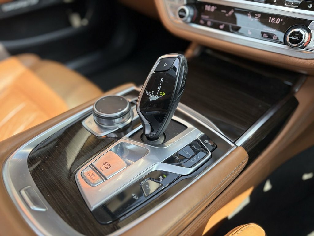 BMW 7 Series Xdrive Exclusive 4Wd Grey #14