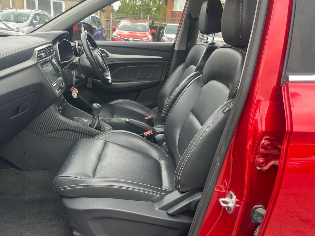MG ZS 1.5 3 Form Sport Vti-tech 106 Bhp Blue #23