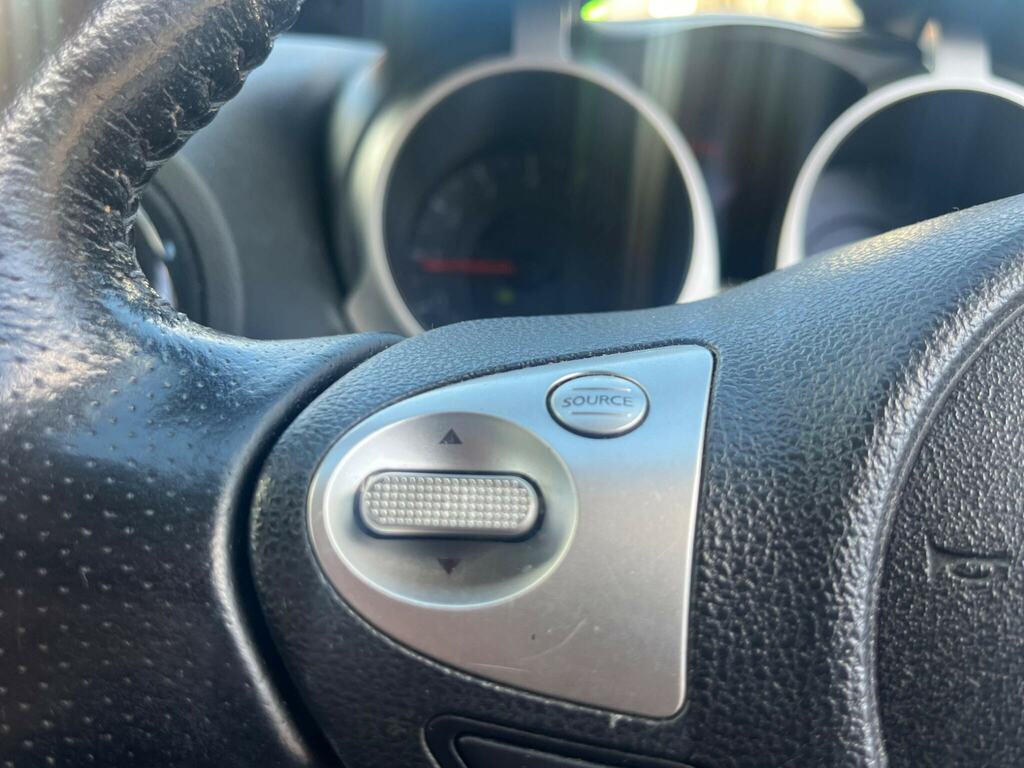 Nissan Juke Tekna Grey #15