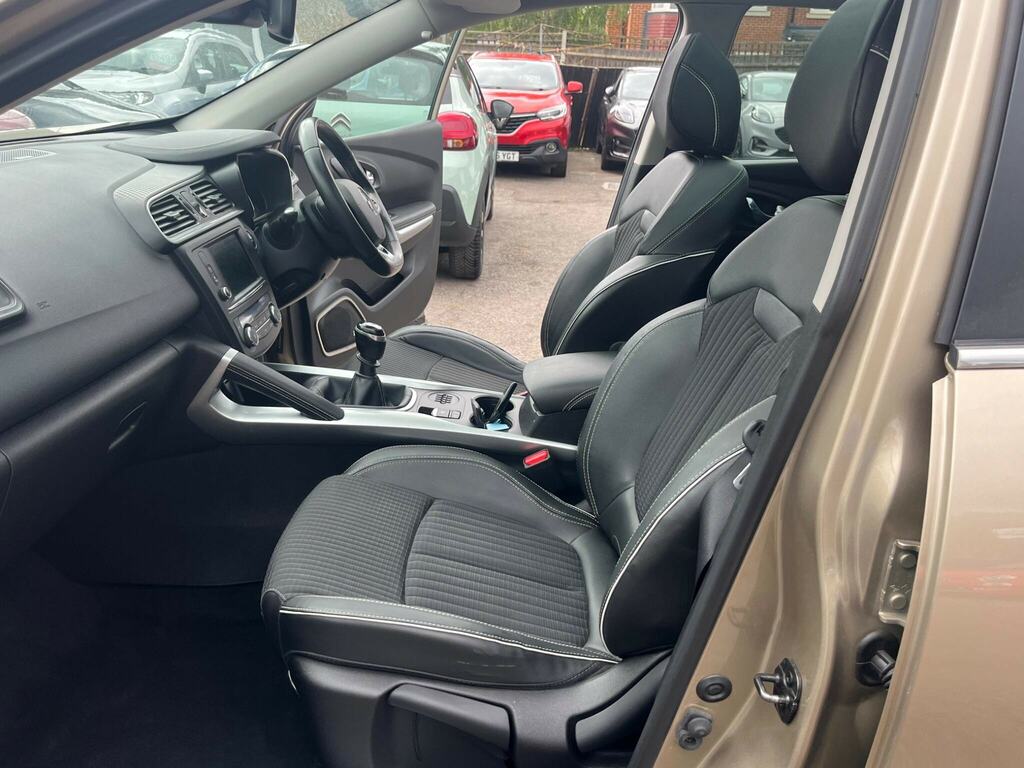 Renault Kadjar Kadjar S Edition Tce White #28