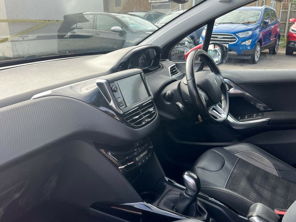 Peugeot 2008 1.6 E-hdi Allure 92 Bhp Black #10